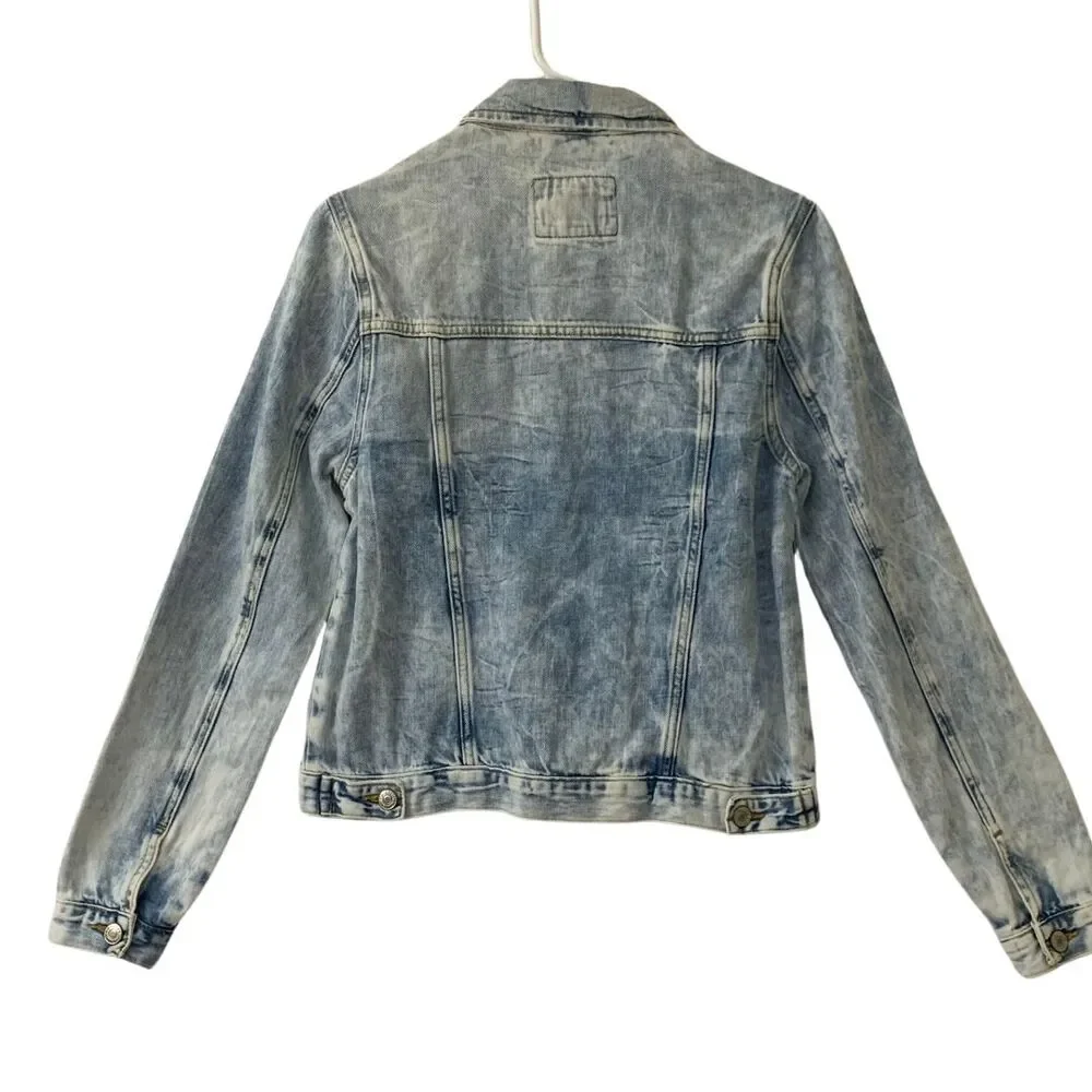 Forever 21 Denim Jacket Women’s Size Small Blue Light Wash Cute Jean Jacket - Picture 5 of 6